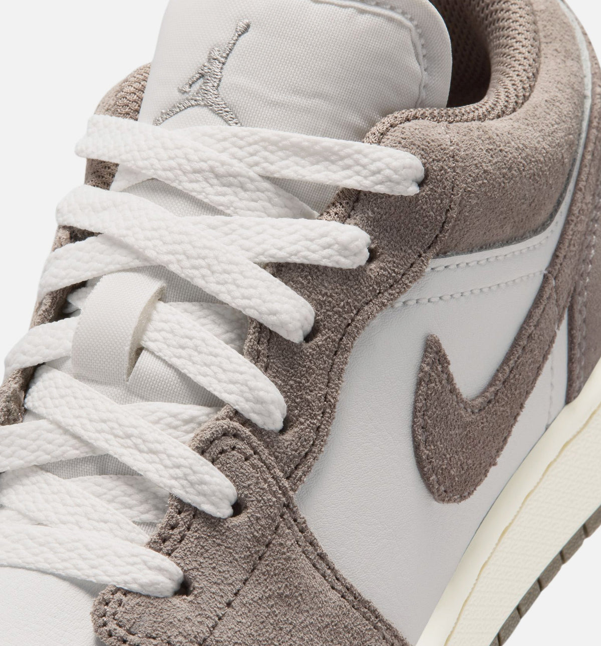Air Jordan 1 Low Grade School Lifestyle Shoe - Olive Grey