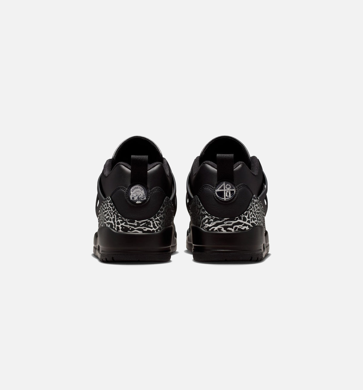 Spizike Low Men's Basketball Shoe - Black/Metallic Silver