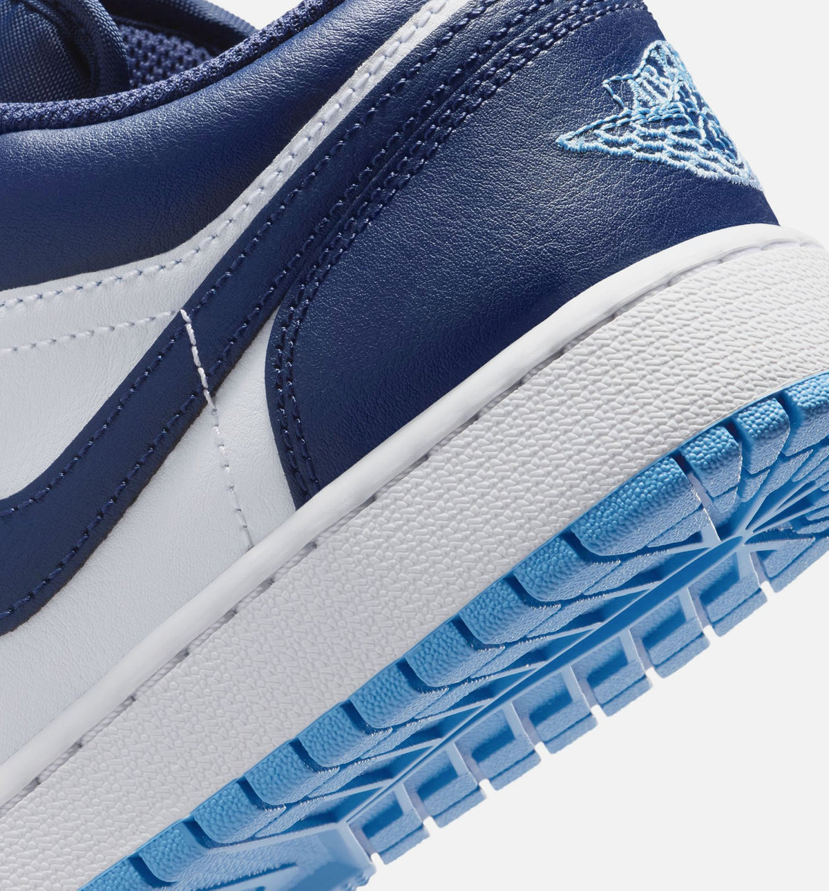 Air Jordan 1 Low Grade School Lifestyle Shoe - Midnight Navy