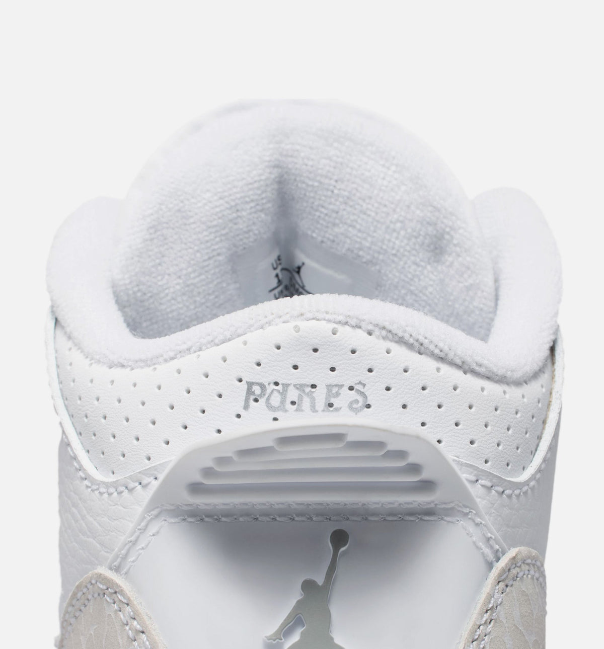 Air Jordan 3 Retro White and Silver Preschool Lifestyle Shoe - White/Metallic Silver
