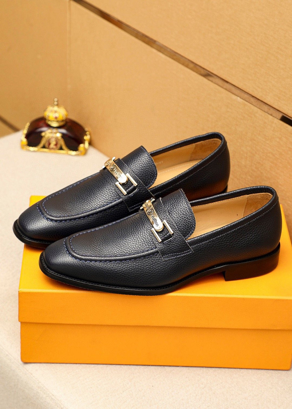 Louis Vuitton Black Pebbled Bar Loafers