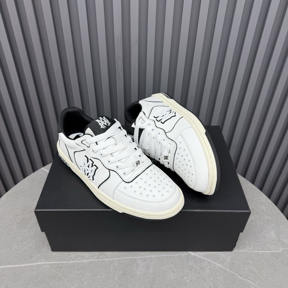 Amiri Contrast Panel Low-Top Sneakers